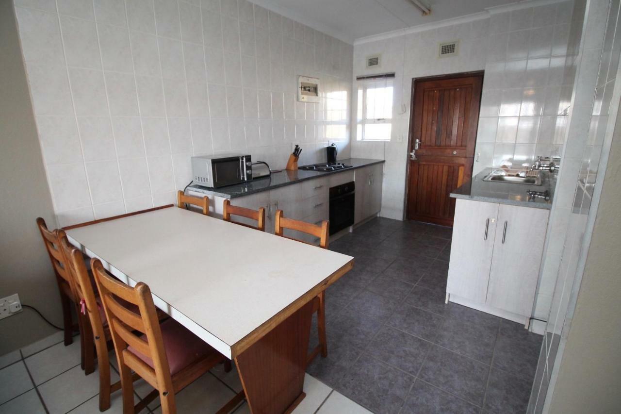 Dolphin View Apartment Margate Bagian luar foto