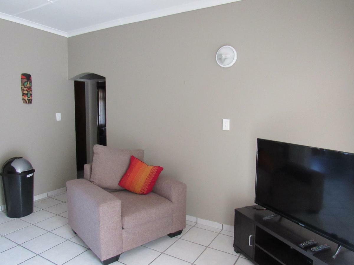Dolphin View Apartment Margate Bagian luar foto